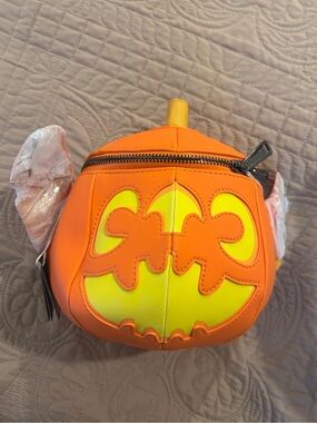 NWT Loungefly Disney Halloween Pumpkin Crossbody Bag - Bright Orange & Yellow